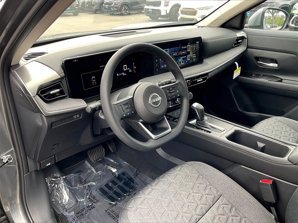 2025 Nissan Kicks SV - Photo 9