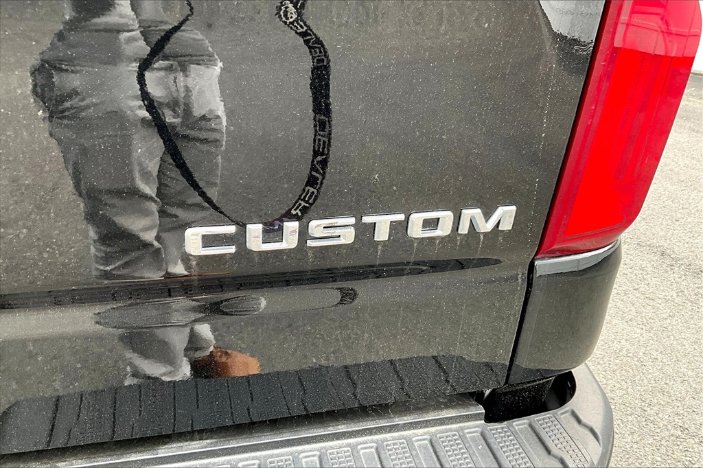 2021 Chevrolet Silverado 1500 Custom - Photo 28