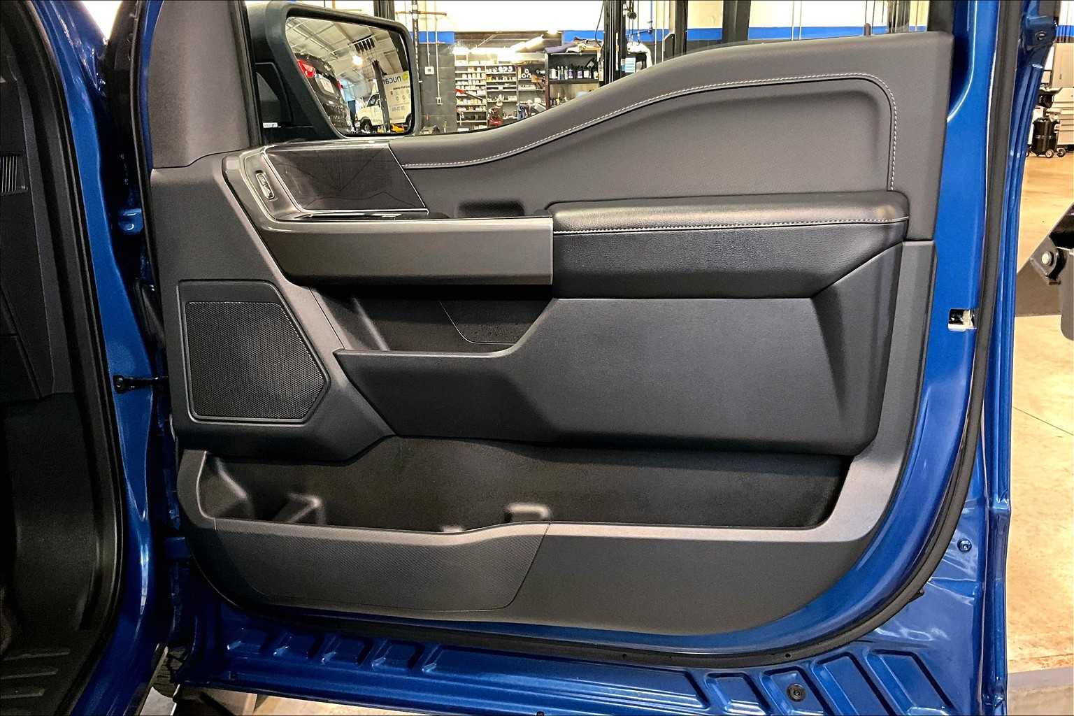 2023 Ford F-150 XLT - Photo 11