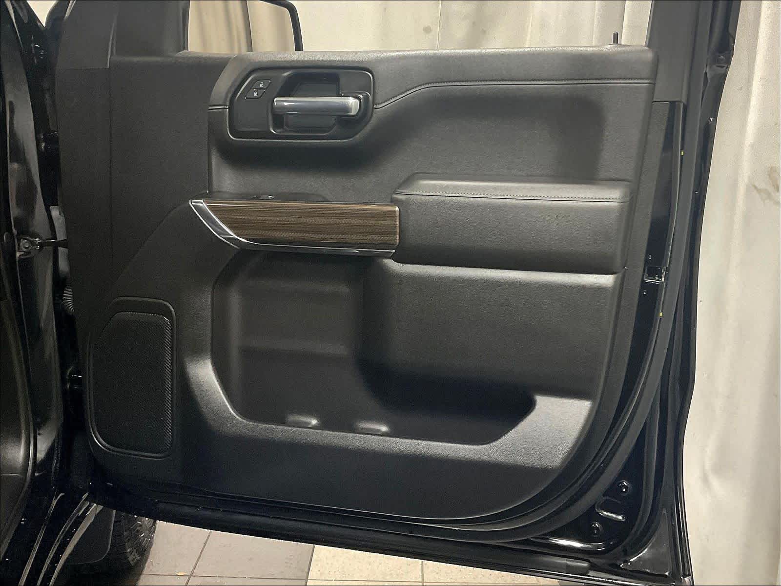 2022 Chevrolet Silverado 1500 LTD LT - Photo 12