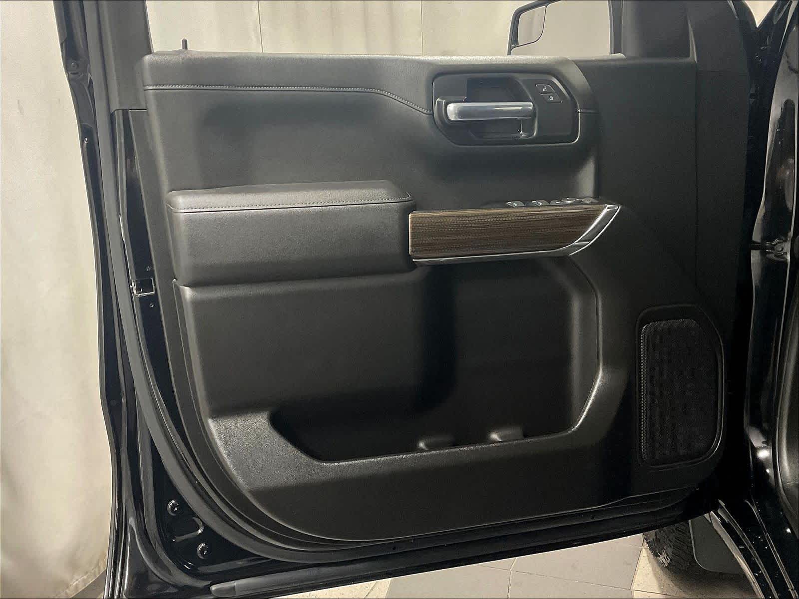 2022 Chevrolet Silverado 1500 LTD LT - Photo 9