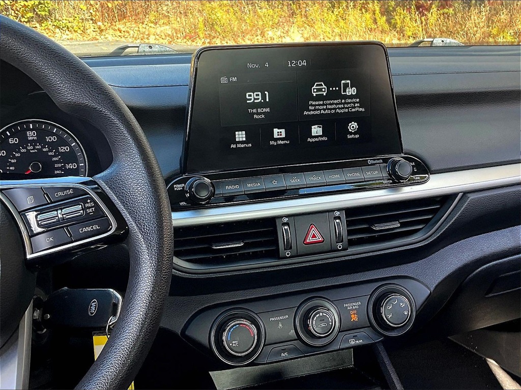 2021 Kia Forte LXS - Photo 17