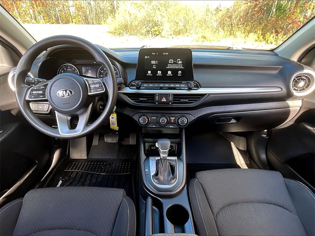 2021 Kia Forte LXS - Photo 20