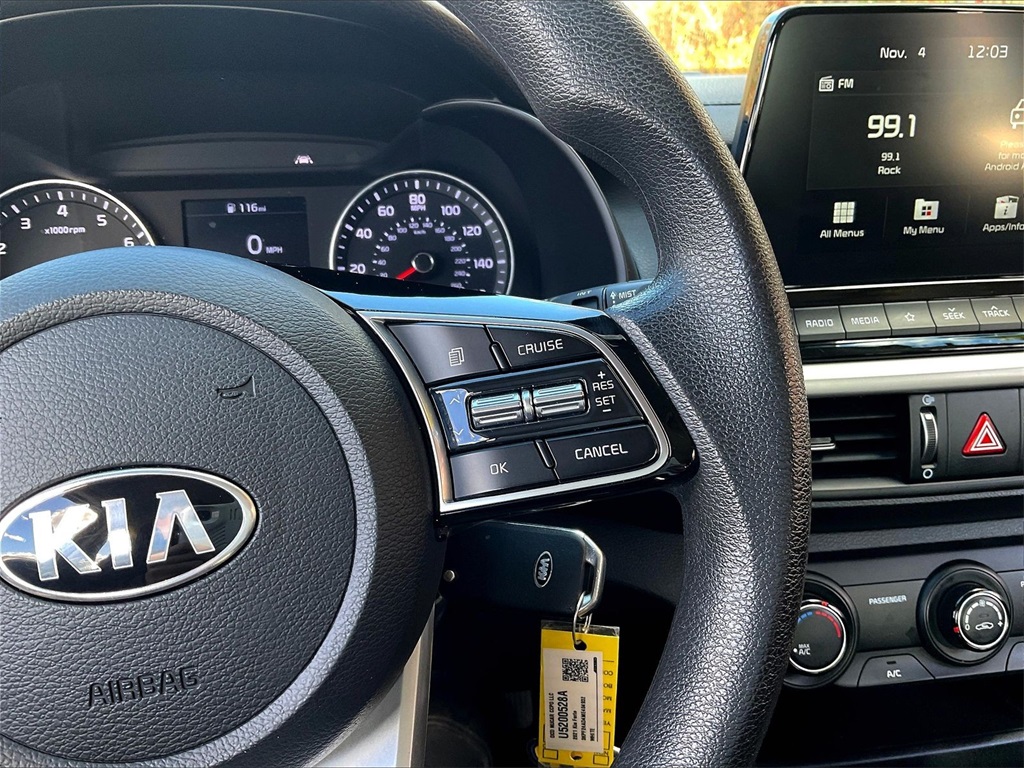 2021 Kia Forte LXS - Photo 23