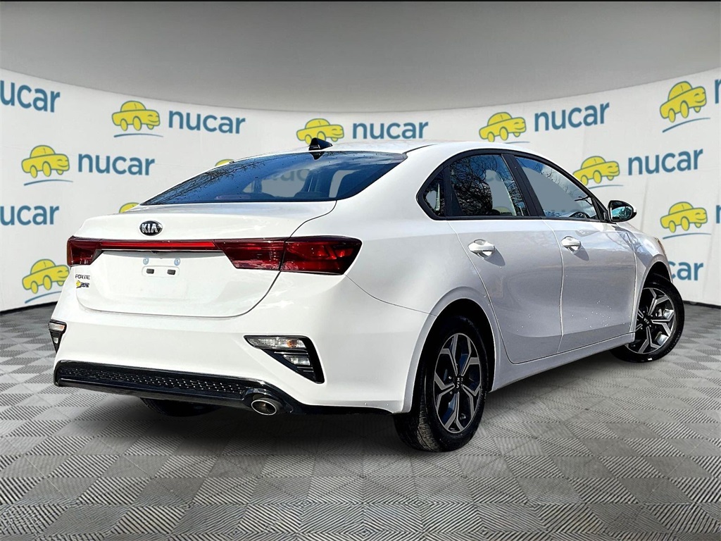 2021 Kia Forte LXS - Photo 6