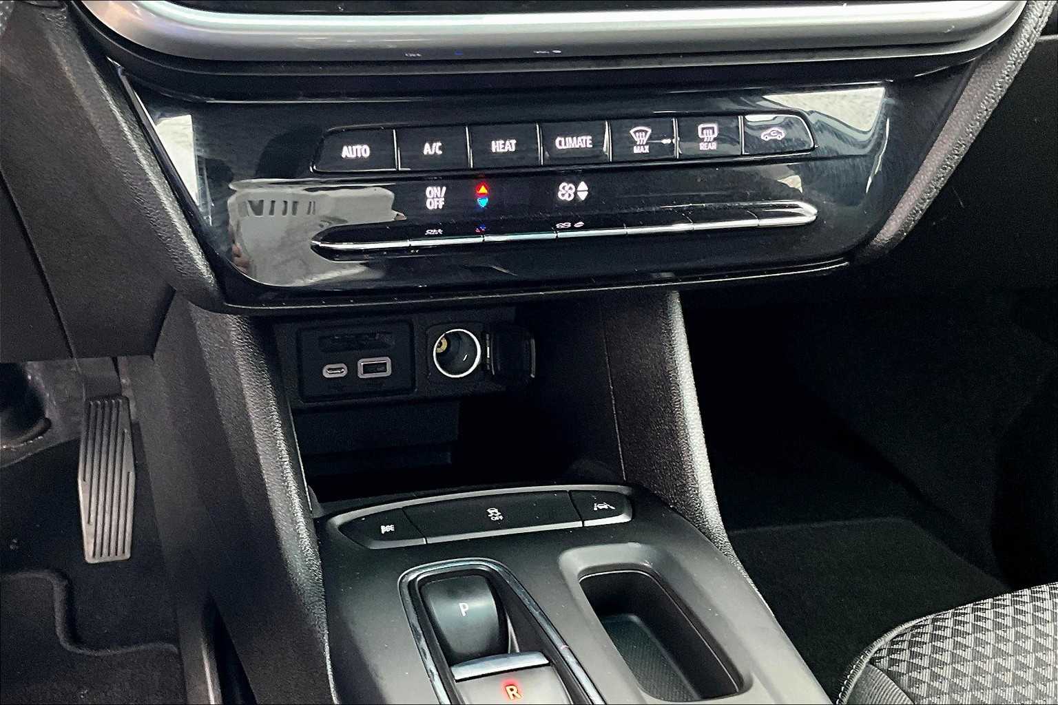 2023 Chevrolet Bolt EV 1LT - Photo 25