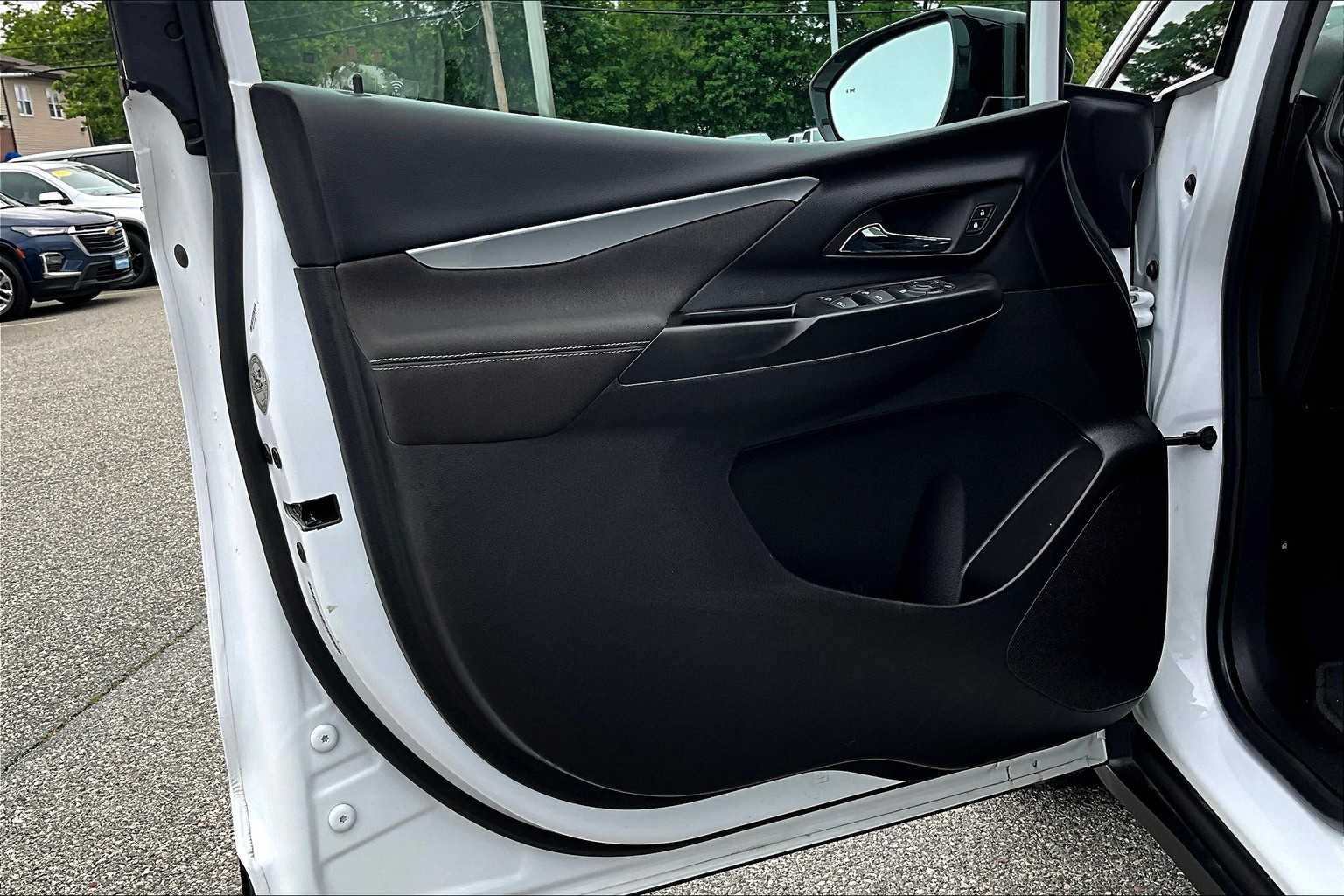 2023 Chevrolet Bolt EV 1LT - Photo 9