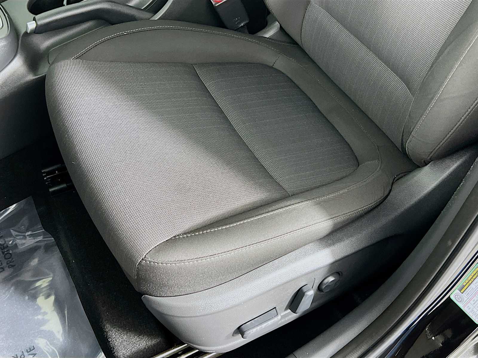 2023 Hyundai Kona SEL - Photo 18