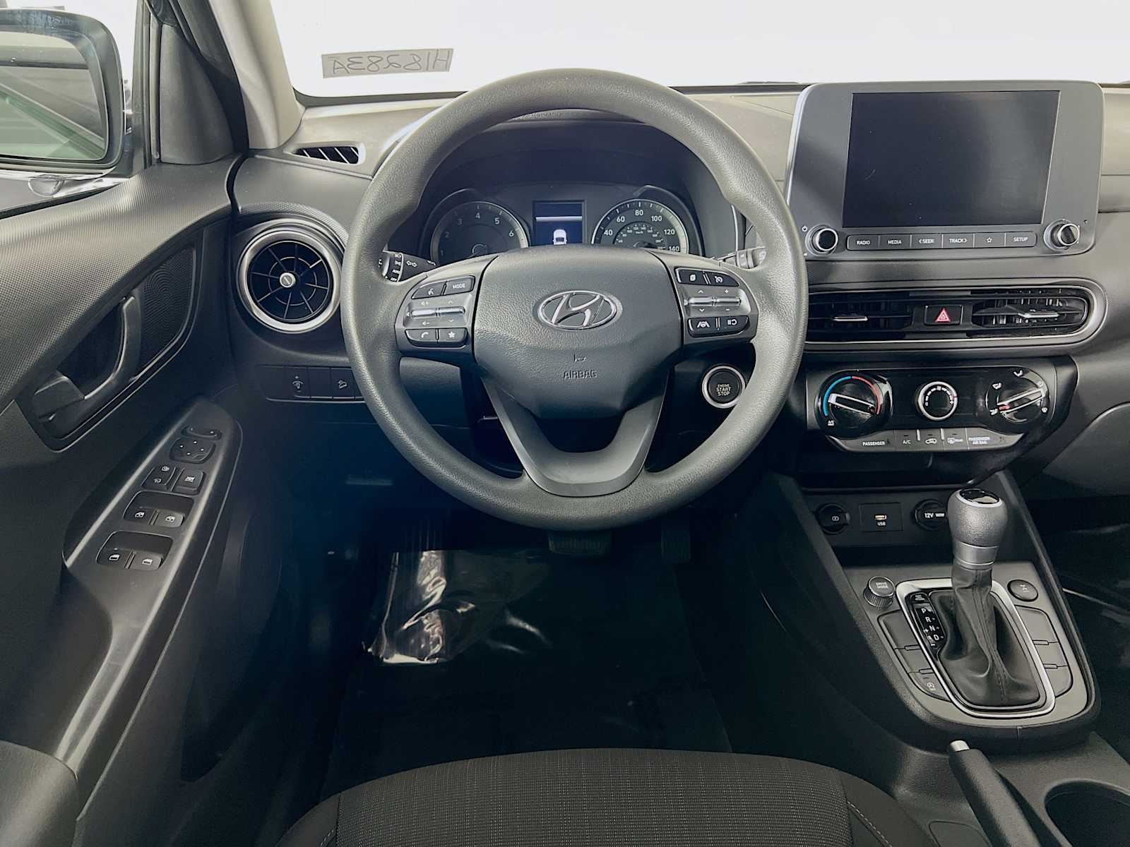 2023 Hyundai Kona SEL - Photo 20