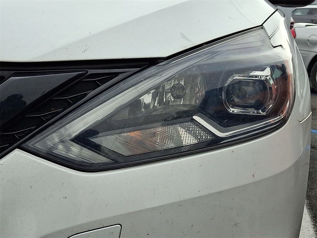 2018 Nissan Sentra SR - Photo 8