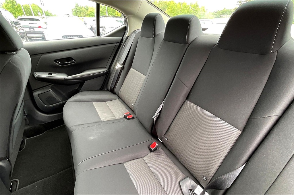 2025 Nissan Sentra SV - Photo 15