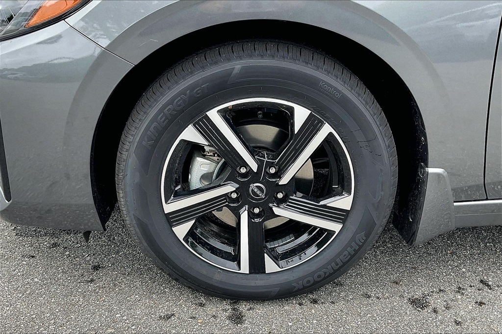 2025 Nissan Sentra SV - Photo 8