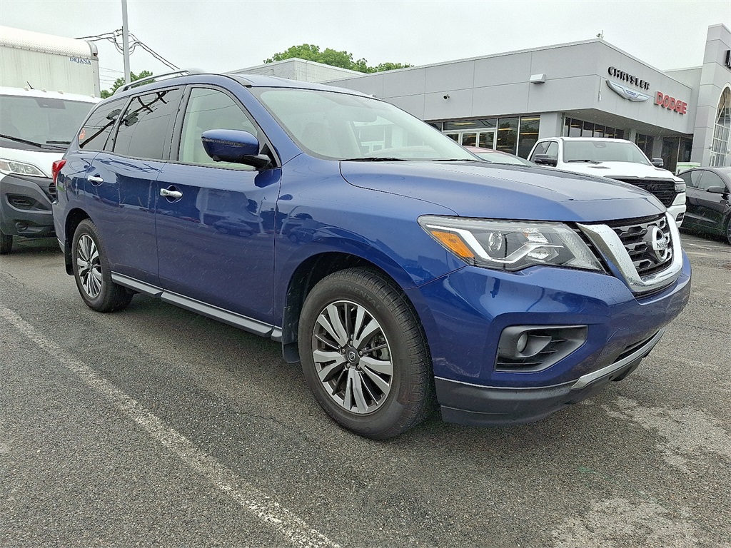 2019 Nissan Pathfinder SL