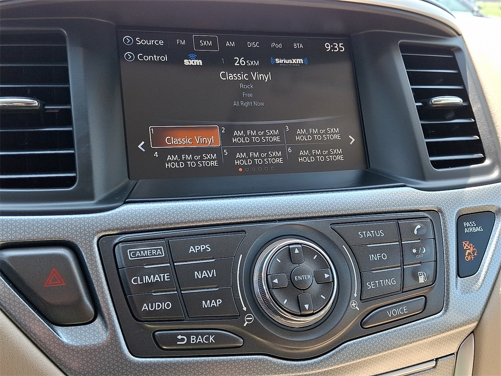 2019 Nissan Pathfinder SL - Photo 18