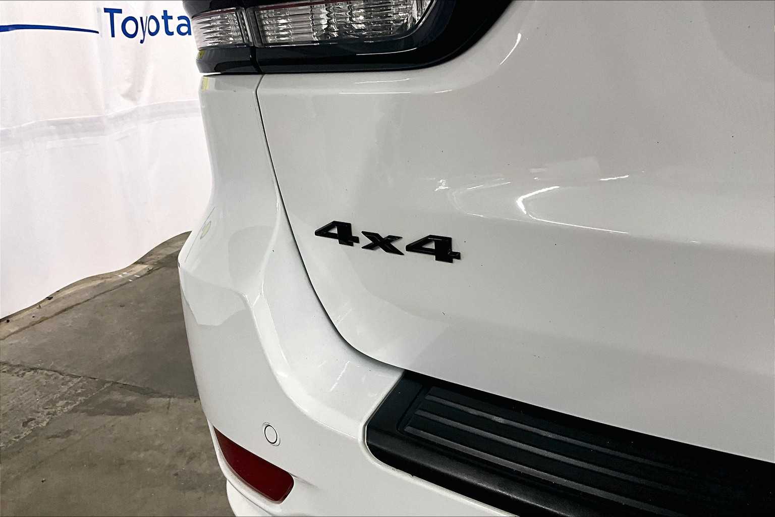2020 Jeep Grand Cherokee Altitude - Photo 29
