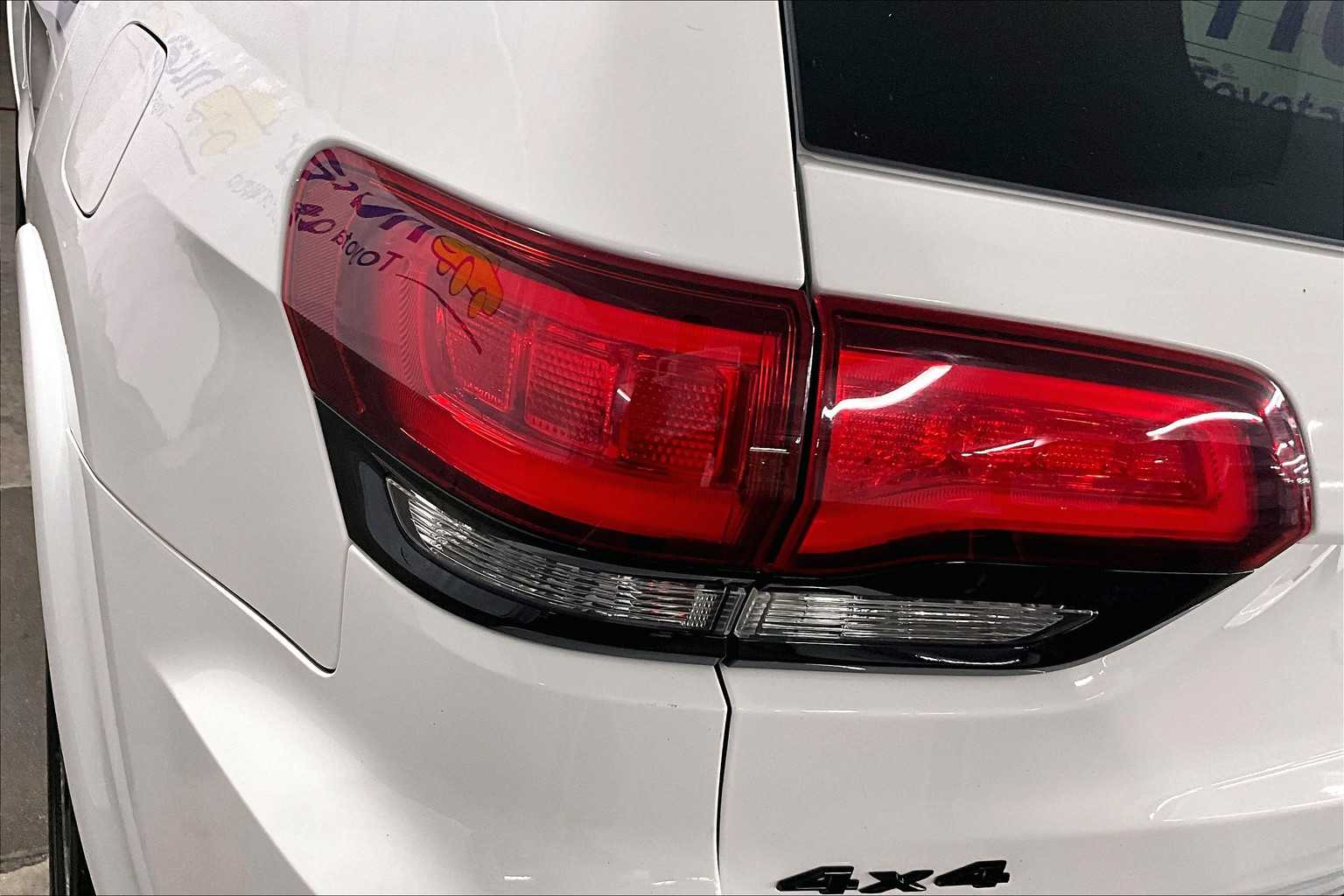 2020 Jeep Grand Cherokee Altitude - Photo 34