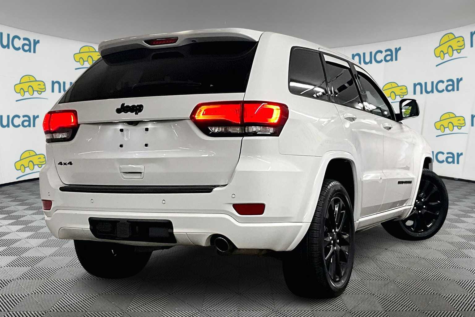 2020 Jeep Grand Cherokee Altitude - Photo 6