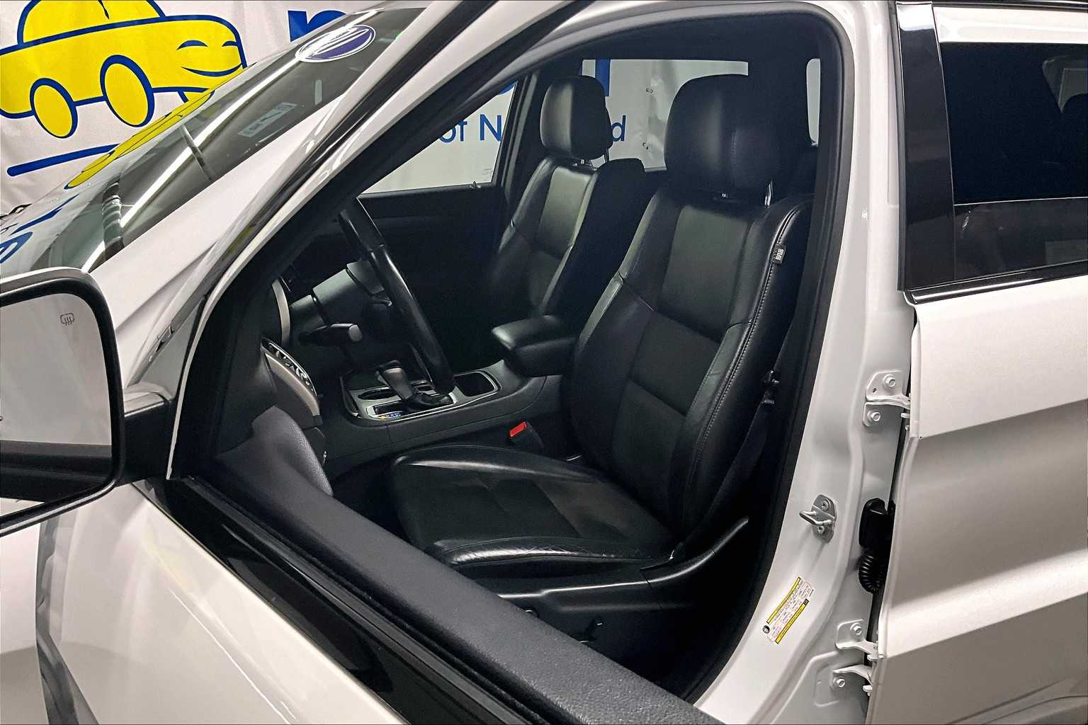 2020 Jeep Grand Cherokee Altitude - Photo 10