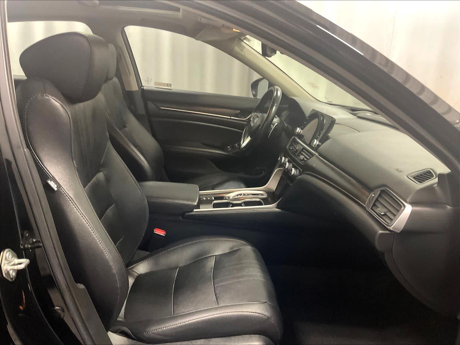 2020 Honda Accord Touring - Photo 11