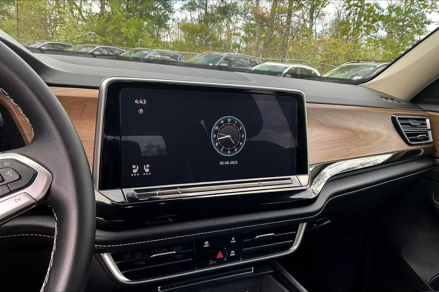 2024 Volkswagen Atlas 2.0T SE - Photo 20
