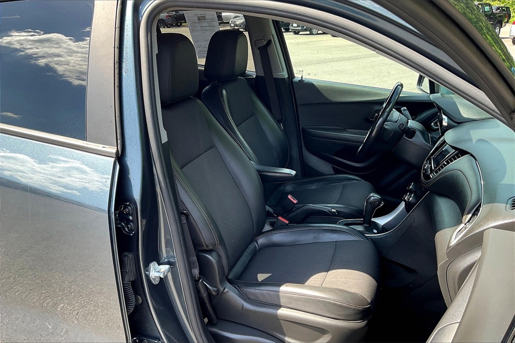 2022 Chevrolet Trax LT - Photo 11