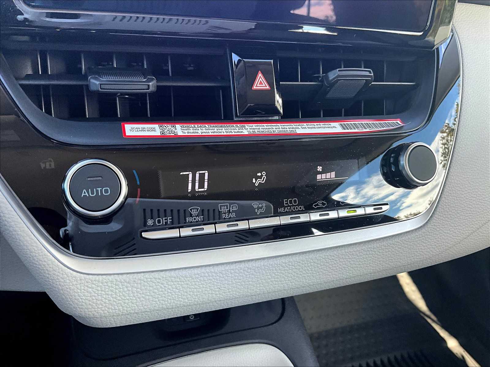 2025 Toyota Corolla LE - Photo 26