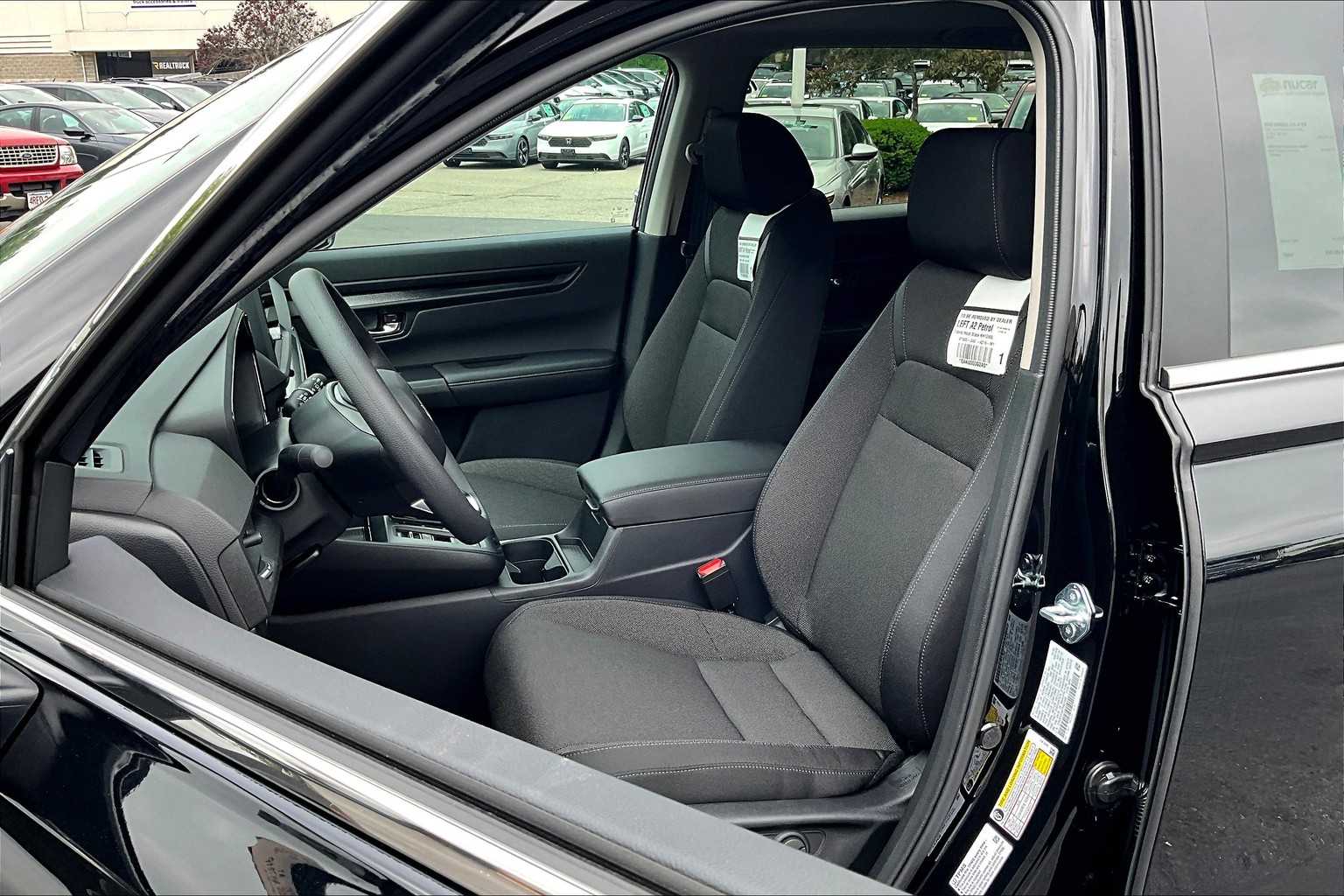 2026 Honda CR-V EX - Photo 11