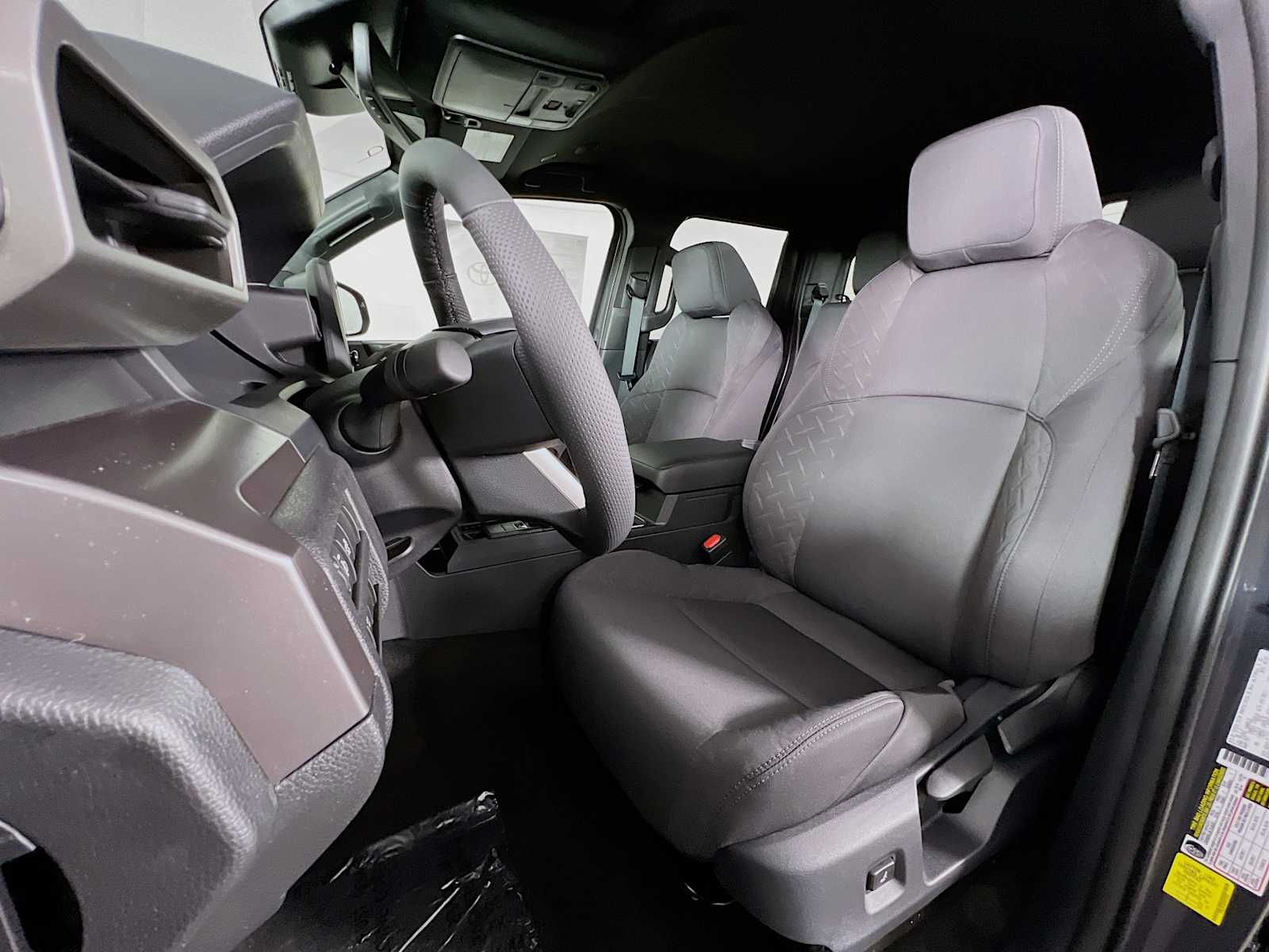 2025 Toyota Tacoma SR5 - Photo 12