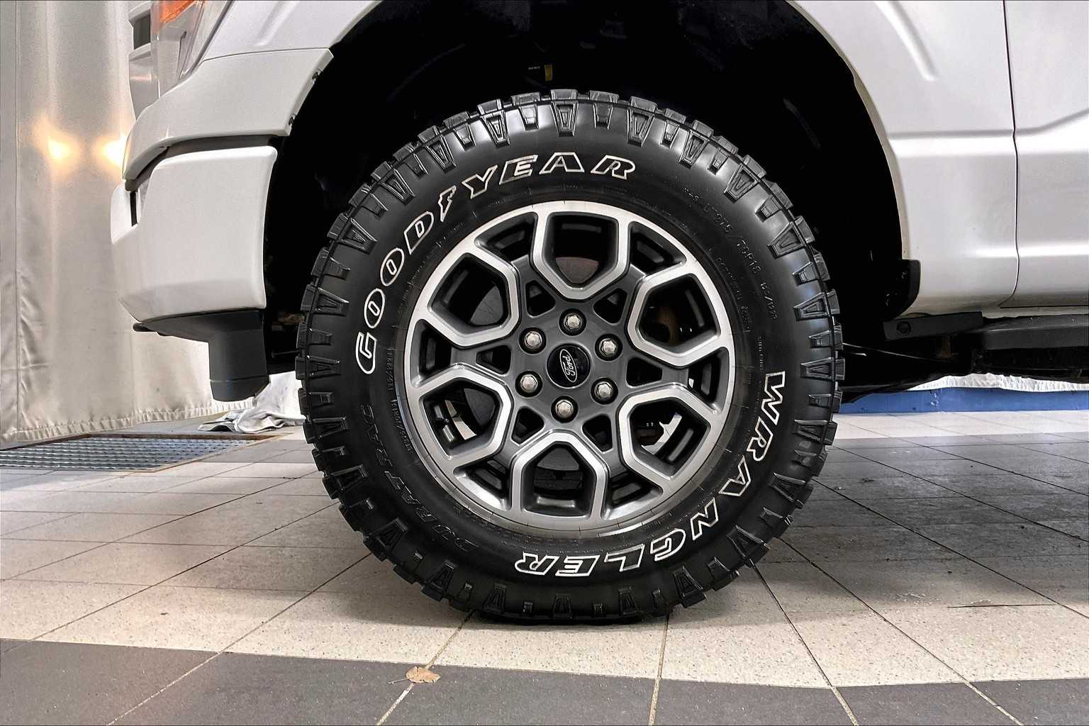 2021 Ford F-150 XL - Photo 7
