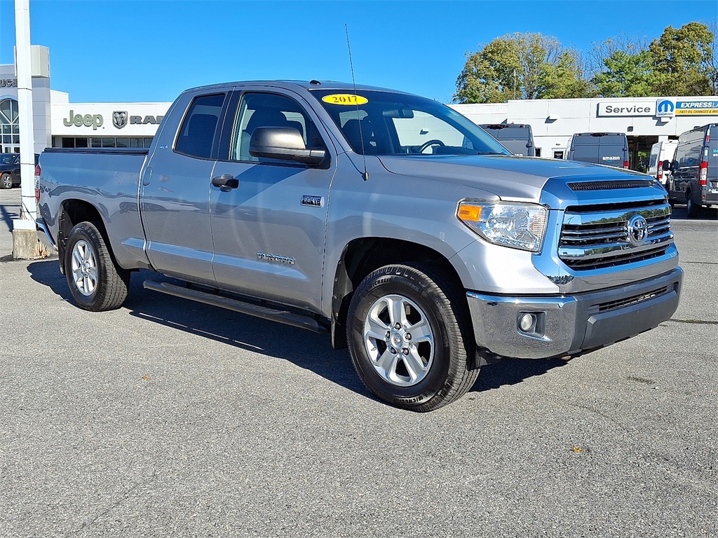 2017 Toyota Tundra SR5