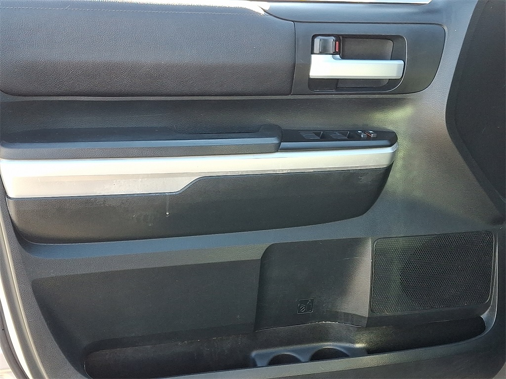 2017 Toyota Tundra SR5 - Photo 13