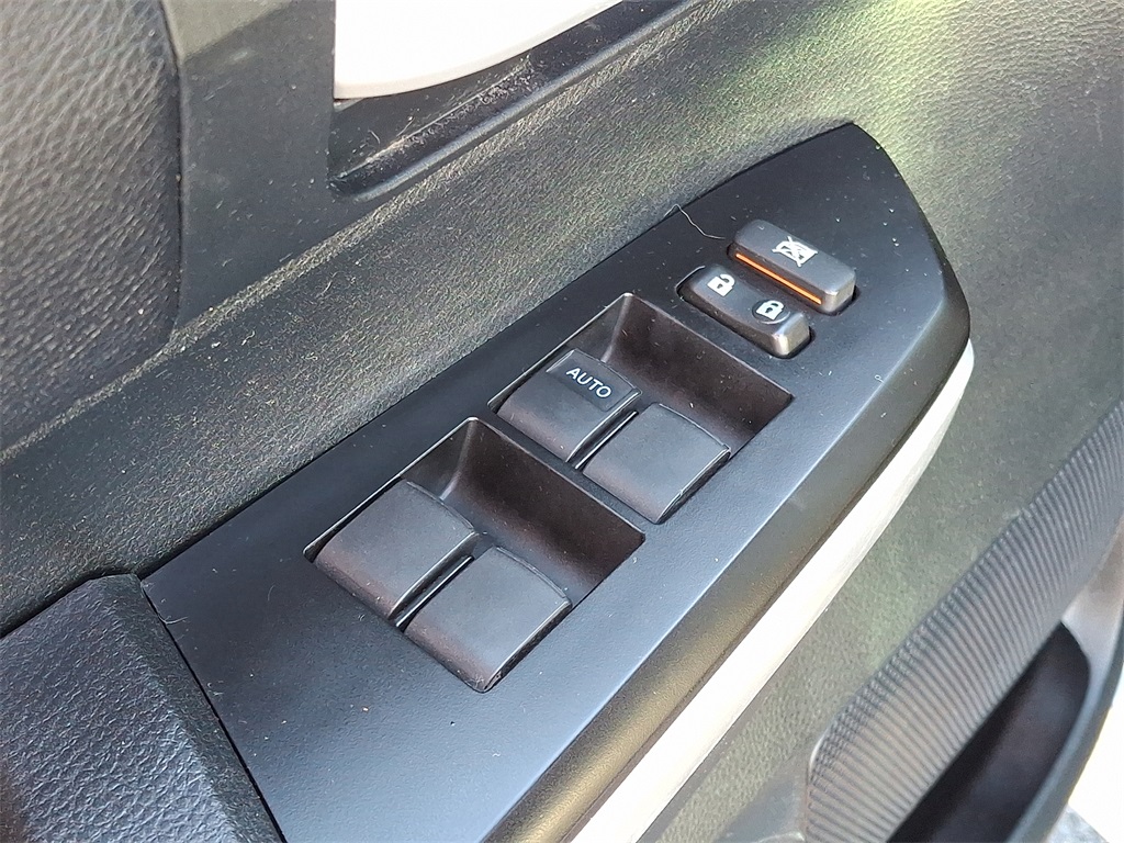 2017 Toyota Tundra SR5 - Photo 14