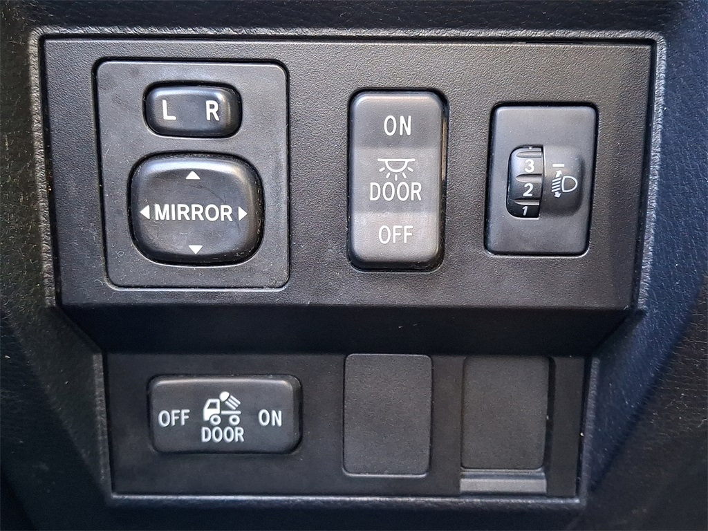 2017 Toyota Tundra SR5 - Photo 24