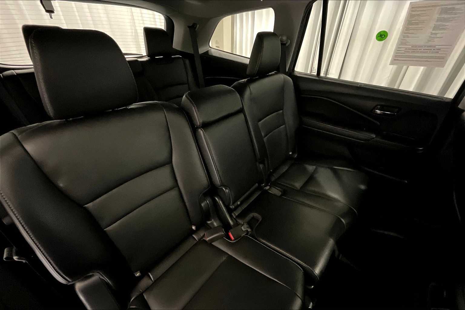 2020 Honda Pilot EX-L - Photo 16