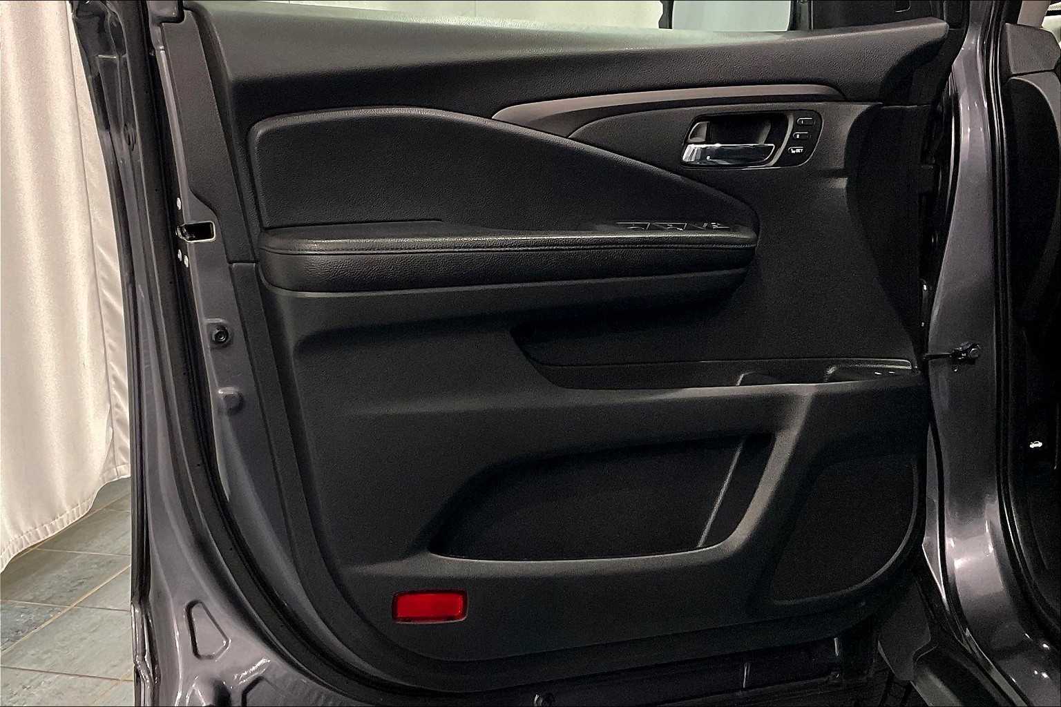 2020 Honda Pilot EX-L - Photo 9