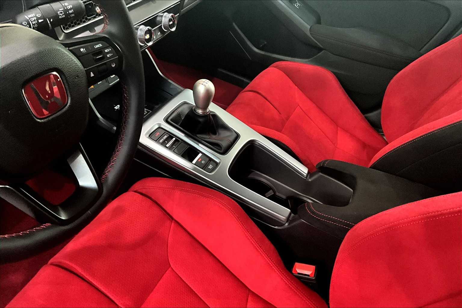 2025 Honda Civic Type R  - Photo 13