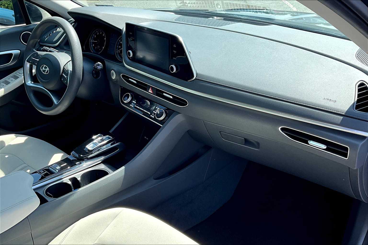 2022 Hyundai Sonata SEL - Photo 14