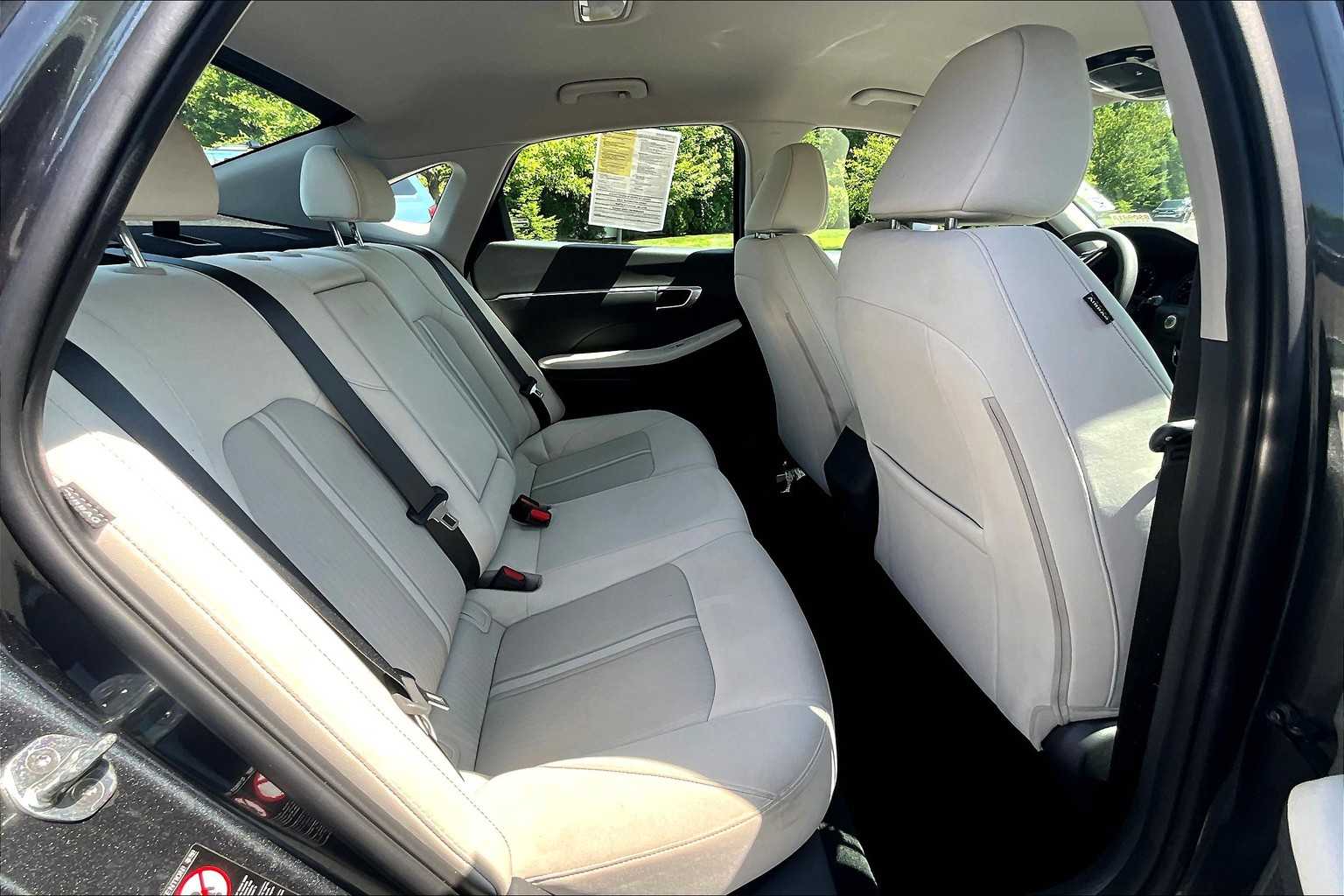 2022 Hyundai Sonata SEL - Photo 16