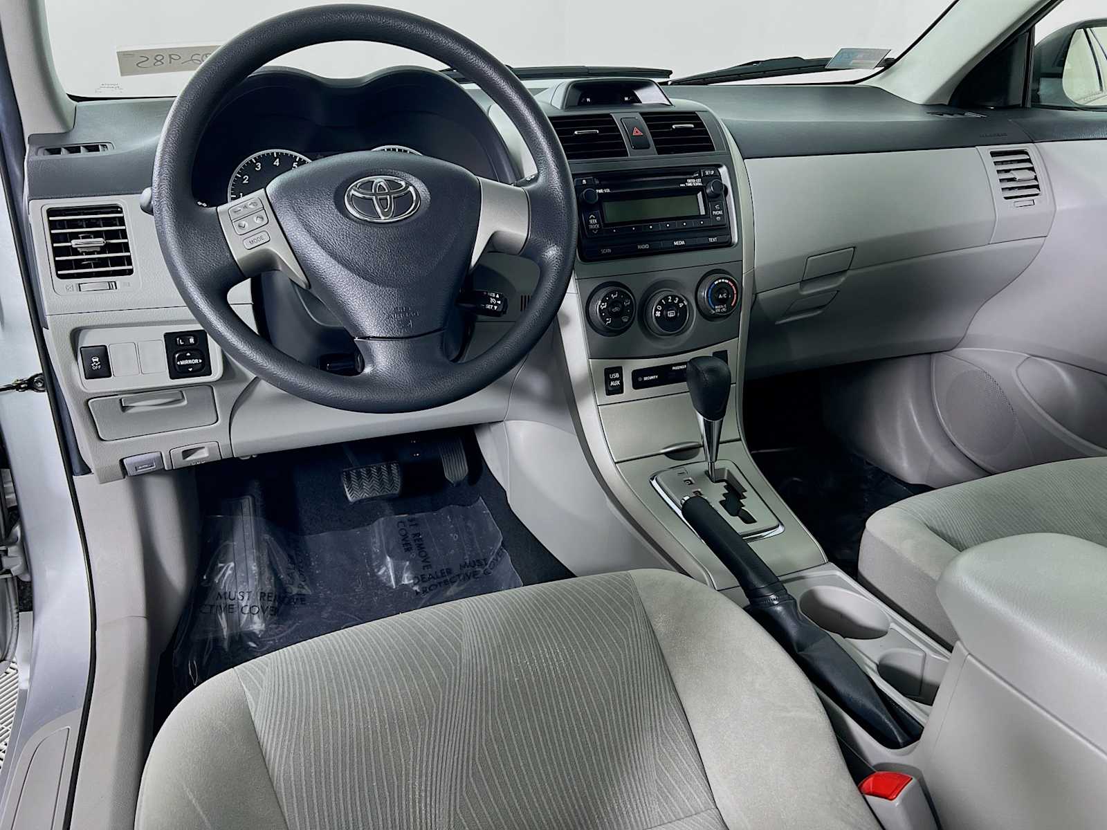 2012 Toyota Corolla LE - Photo 9
