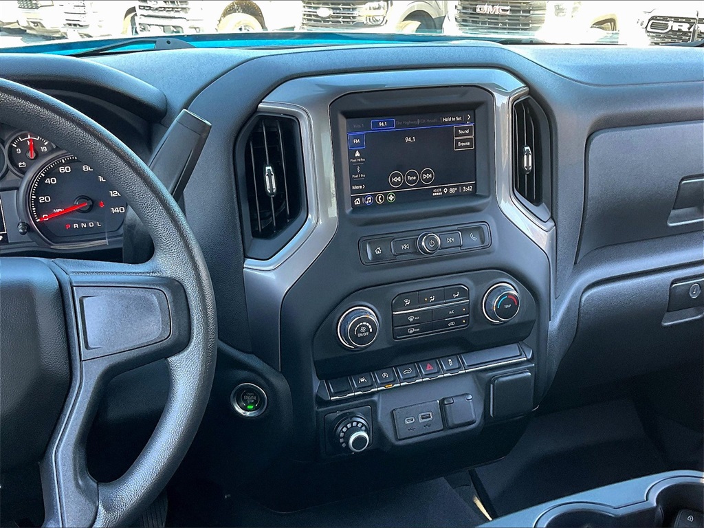 2023 Chevrolet Silverado 1500 Custom - Photo 17