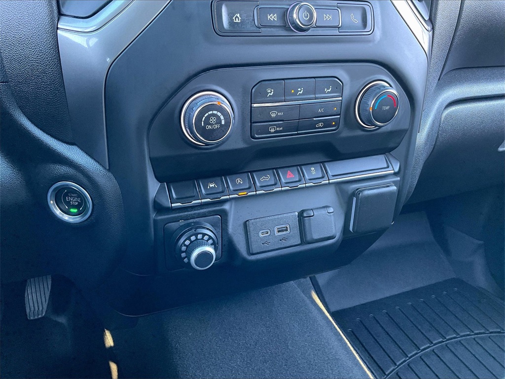 2023 Chevrolet Silverado 1500 Custom - Photo 24