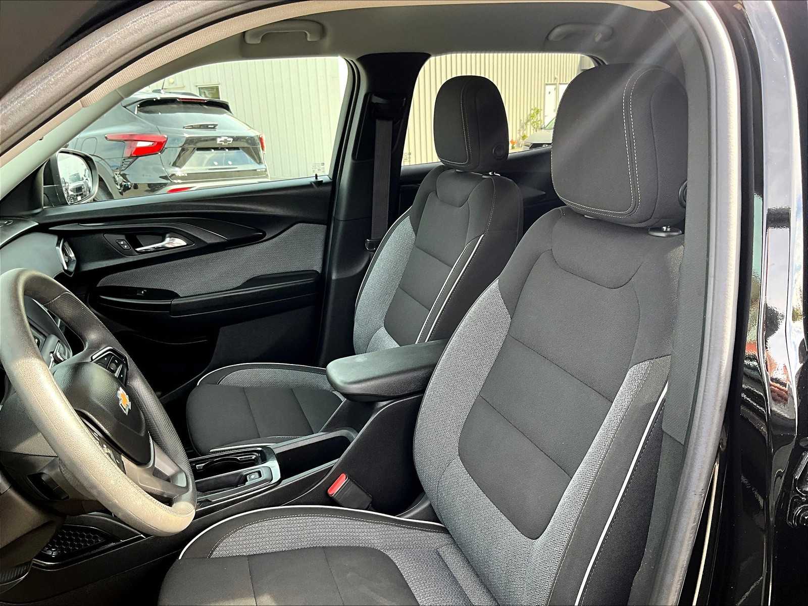 2022 Chevrolet TrailBlazer LT - Photo 9