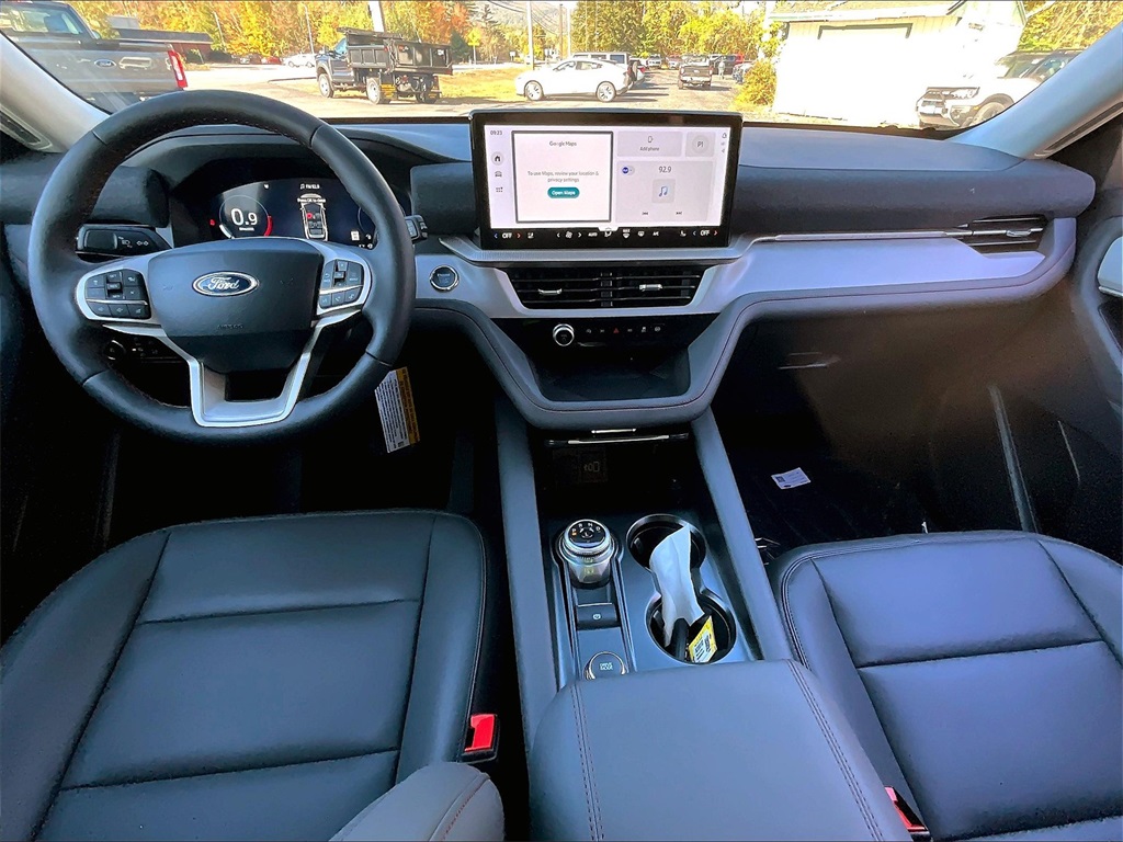 2025 Ford Explorer Active - Photo 6