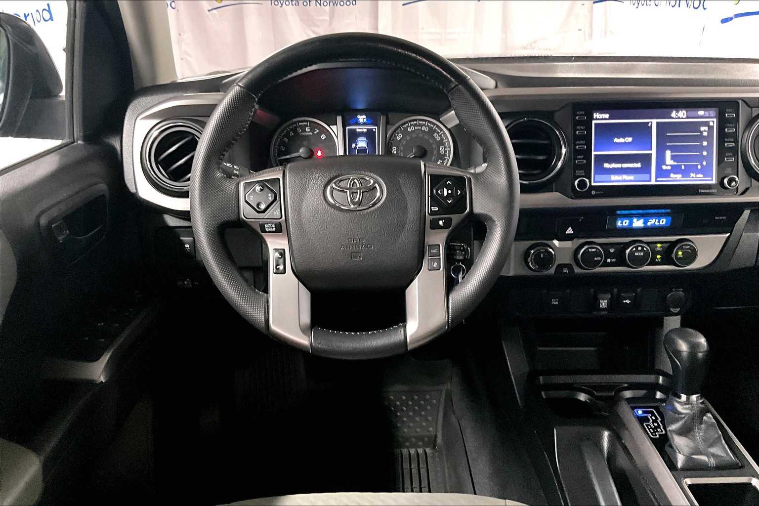 2022 Toyota Tacoma SR5 - Photo 17