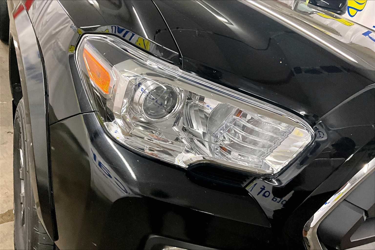 2022 Toyota Tacoma SR5 - Photo 32