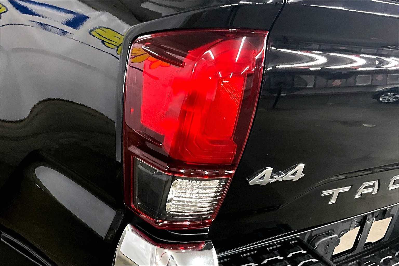 2022 Toyota Tacoma SR5 - Photo 33