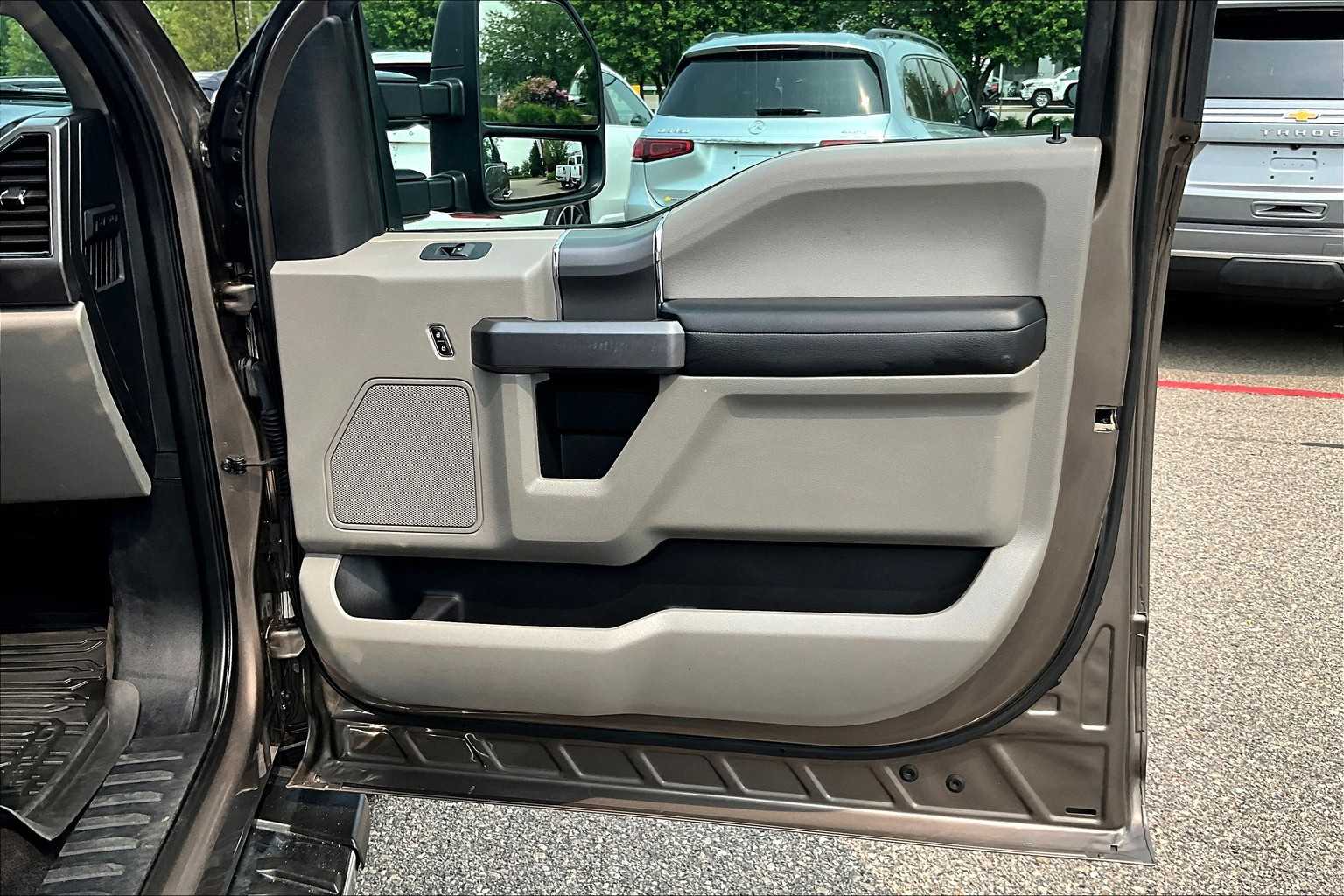 2020 Ford F-150 XLT - Photo 12