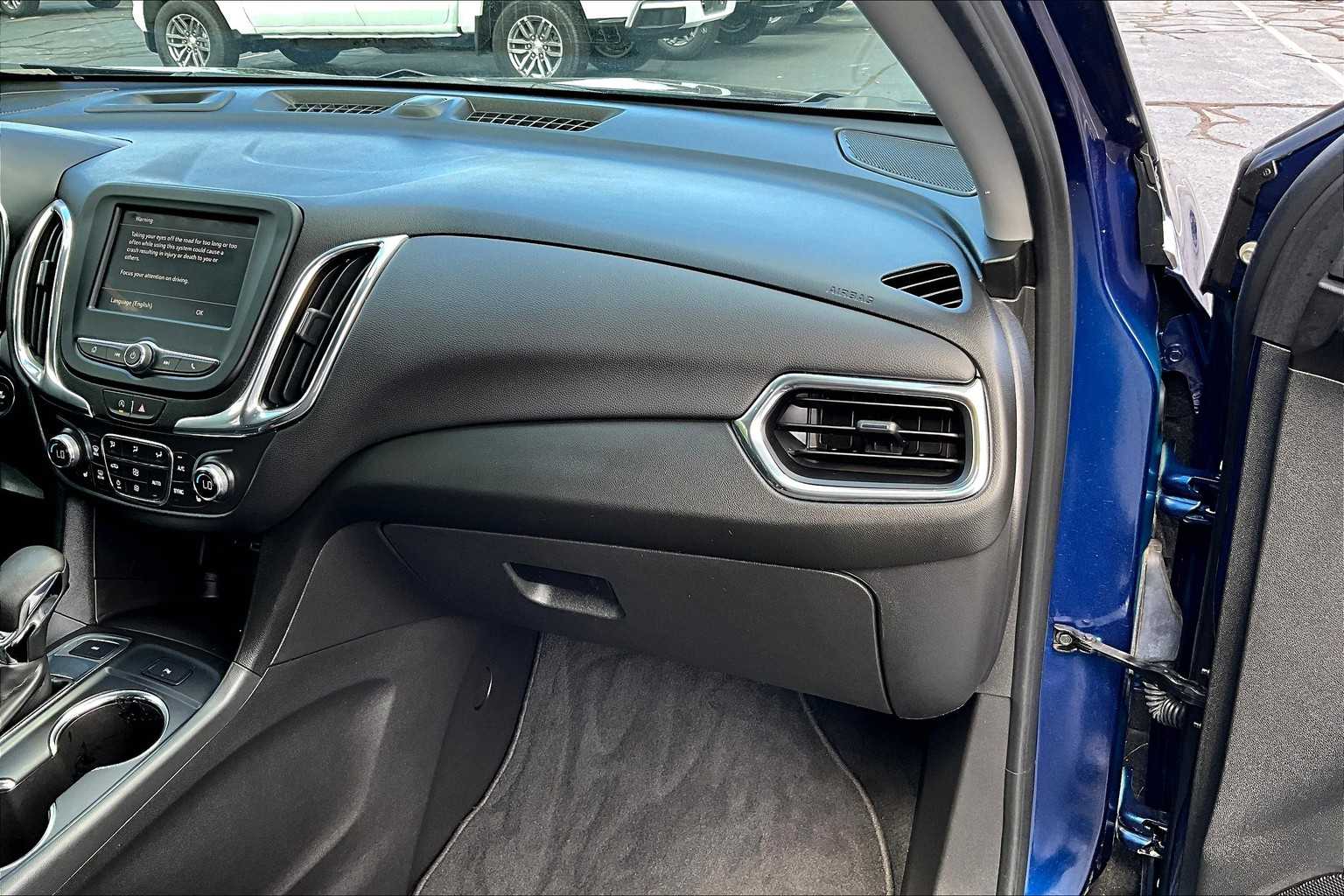 2022 Chevrolet Equinox LT - Photo 13