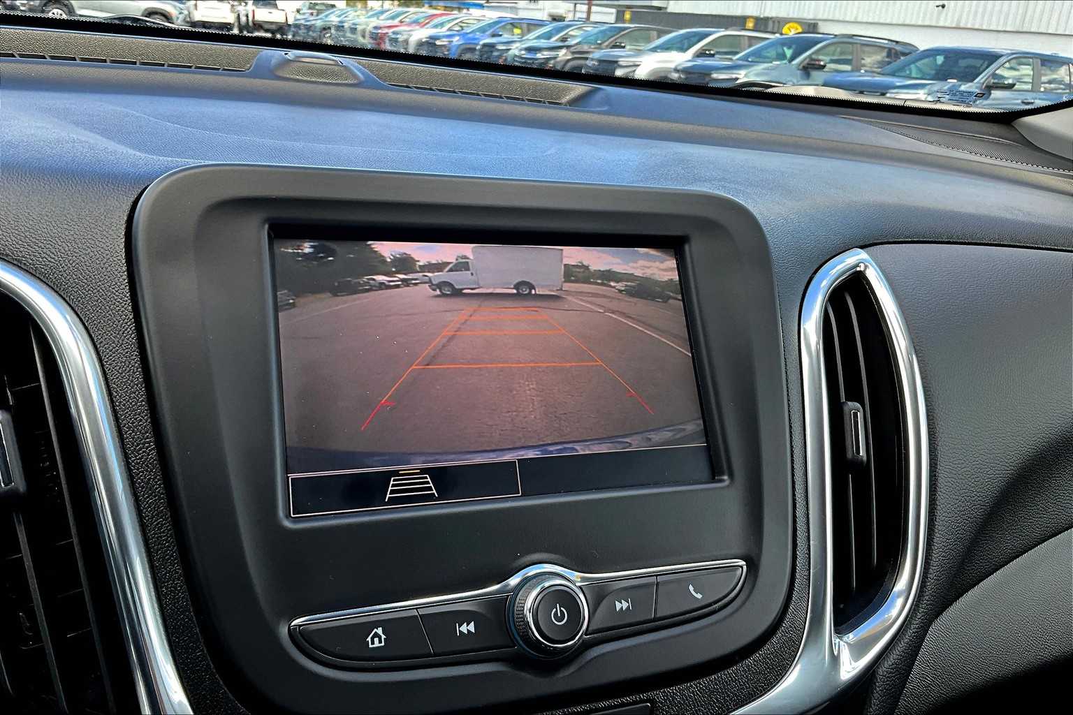 2022 Chevrolet Equinox LT - Photo 18
