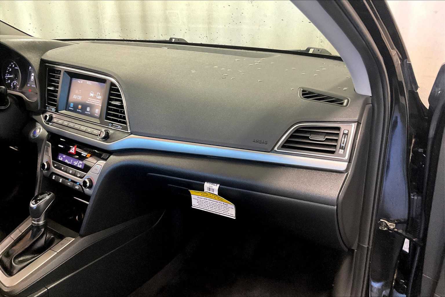 2018 Hyundai Elantra Value Edition - Photo 13